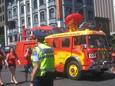 Auckland Santa Parade 2013